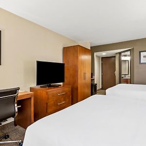 Queen Room Two Queen Beds Non-Smoking